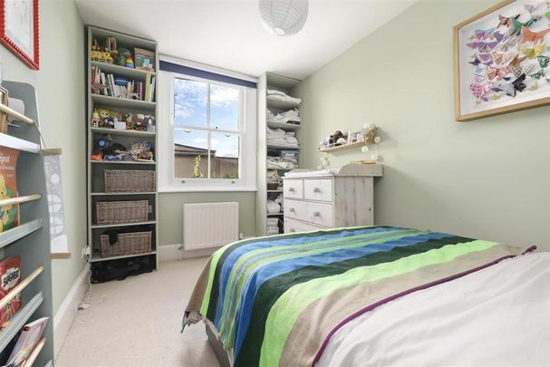 4 bedroom terraced house to rent - Photo 1