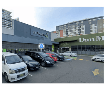 Nearly New Oversized One Bedroom Apartment + Parking in Wolli Creek - Photo 3