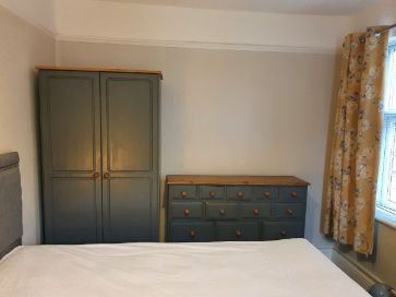 5 bedroom house, 1 en-suite - Photo 4