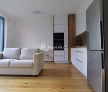 Moderní novostavba 2+kk se zahradou a terasou v rezidenci Nuselský ... - Photo 5