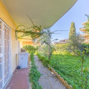 5 locali in affitto - Photo 2