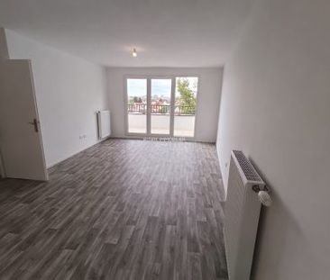 Location - appartement - 57.05 m² - 3 Pièces - Photo 4
