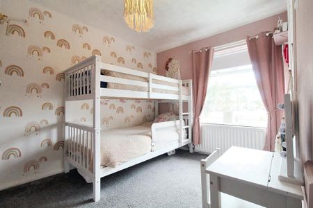 2 bedroom semi-detached house to rent - Photo 4