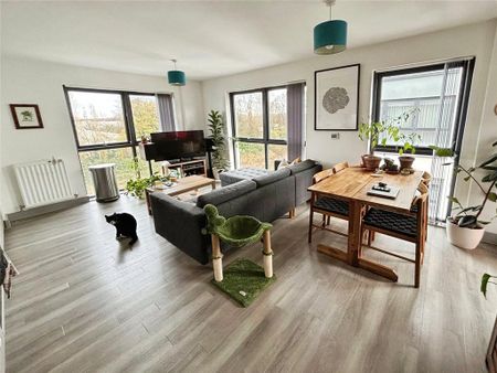 2 bedroom apartment to rent - Photo 2