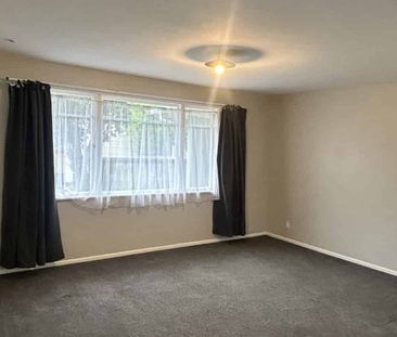 THREE BEDROOM HOME PLUS LARGE RUMPUS - Photo 4