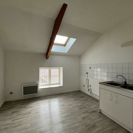 ST VINCENT DE REINS APPARTEMENT - Photo 3