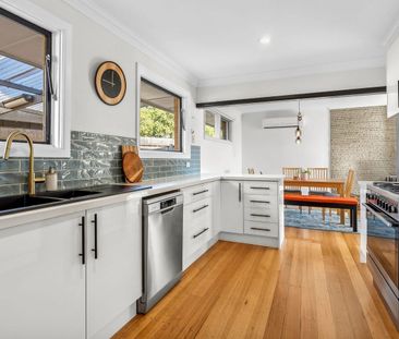 Spacious Family Home - Photo 6