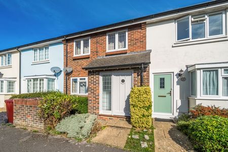 Woodfield Close Tangmere, Chichester - 1 bedroomProperty for lettings - Seymours - Photo 2