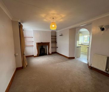 2 bedroom end of terrace house to rent - Photo 1