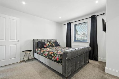 Apt 4, 1 The Tides, Carrickfergus, BT38 8GN - Photo 3