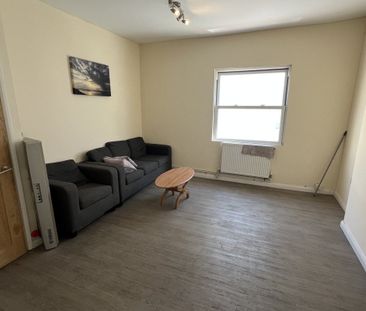 Western Road - Photo 1