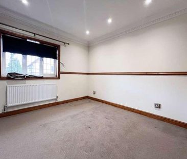 The Belfry, Luton, LU2 - Photo 6