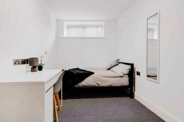 1 Beds 1 Baths - Photo 1