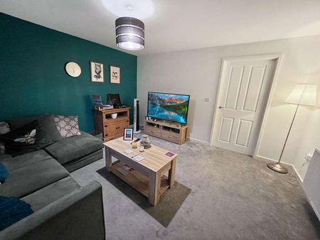 Moat House Close, Exhall, CV7 - Photo 5