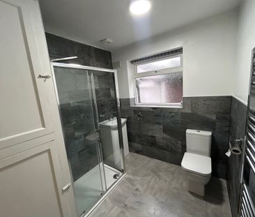 The Drive, Erdington, BIRMINGHAM - Photo 5