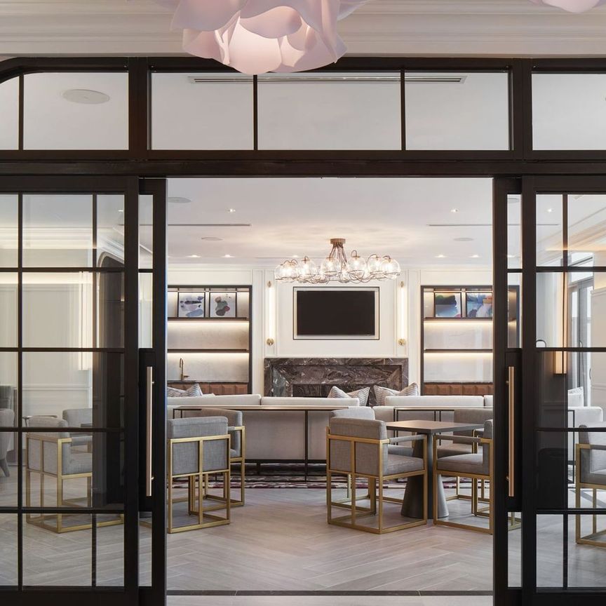 For Lease - 20 Inn On The Park Drive Unit# 1139, Toronto, Ontario - Photo 1