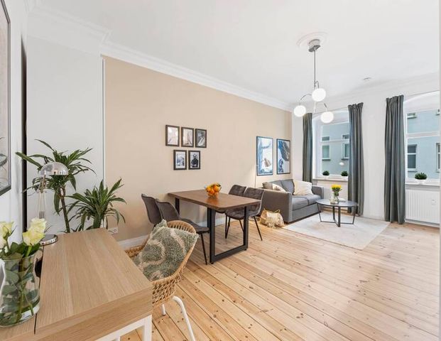 Modern, freshly renovated 2 room apartment with the best accessibility in Prenzlauer Berg - Foto 1