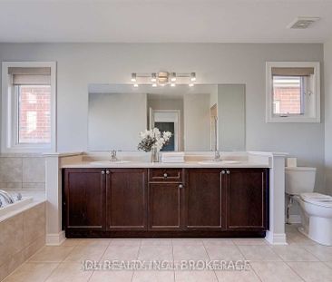 For Lease - 153 Summerlyn Trail, Bradford West Gwillimbury, Ontario - Photo 1