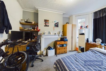 5 bedroom terraced house to rent - Photo 3