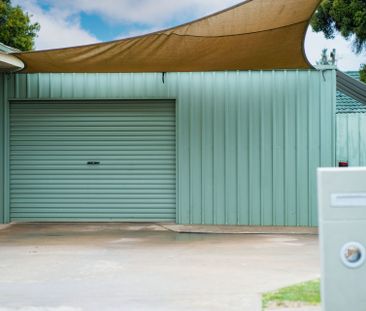 544 Colleen Place, Lavington - Photo 3