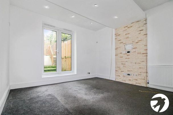 4 bedroom townhouse to rent - Photo 1