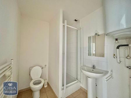 Location Appartement 2 pièces 38m² ST ETIENNE 42000 - Photo 5