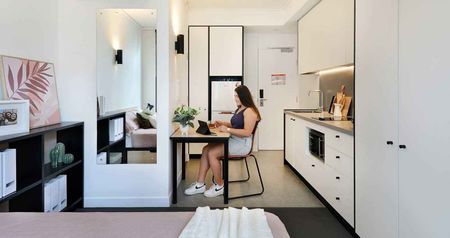 Standard Studio Apartment - Photo 3