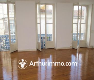 Location Appartement 3 pièces 78 m2 à Saint-Jean-d'Angély - Photo 3