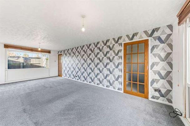 Coal Road, Leeds, LS14 - Photo 1