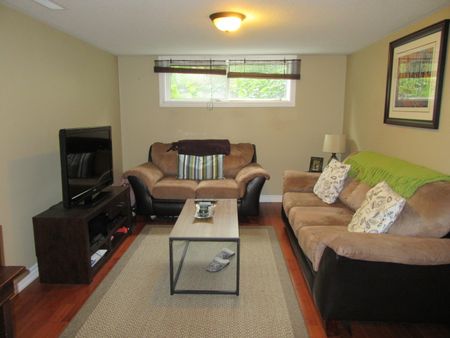 343 Speedvale Ave E, Guelph - Photo 3