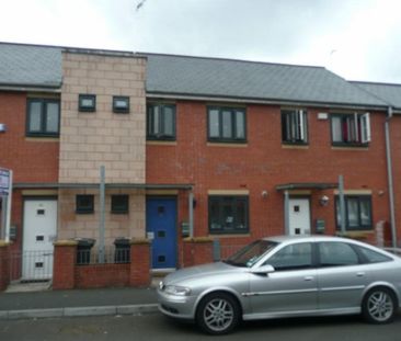 3 bedroom terraced house to rent - Photo 5