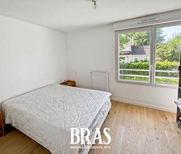 Location Maison 5 pièces 107m² LA CHAPELLE SUR ERDRE 44240 - Photo 2