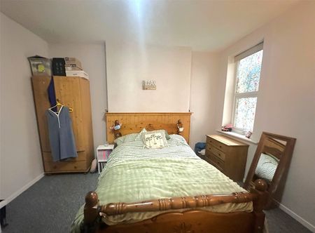 High Street, Bangor, Gwynedd, LL57 - Photo 3