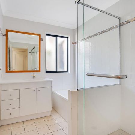 83/117 Palm Meadows Drive - Photo 5