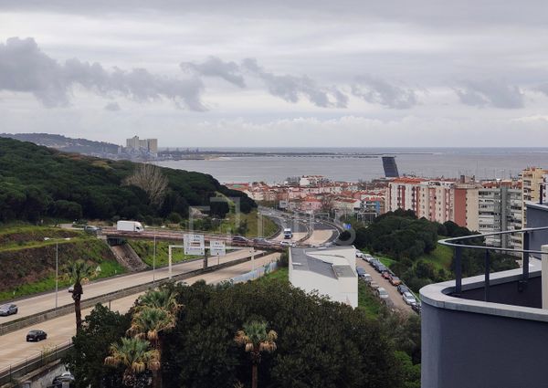 Apartamento T1 para arrendamento em Lisboa, Algés