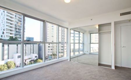 Modern Apartment in the Heart of Chatswood &ast;&ast; Available 04&sol;12&sol;24 &ast;&ast; - Photo 3