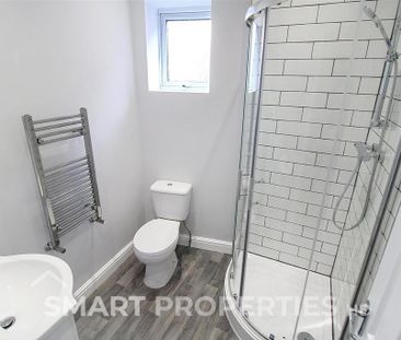 3 bedroom end of terrace house to rent - Photo 4