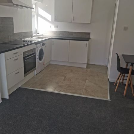 Studio Flat, Edgbaston, B16 - Photo 3