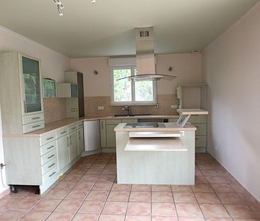 Au calme, proche place du marché et toutes commodités, sur son terr... - Photo 6