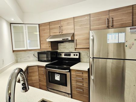 For Lease - 33 Empress Avenue Unit# 2615, Toronto, Ontario - Photo 4