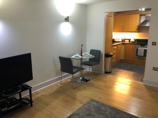 1 Bed Flat, Lowry House, E14 - Photo 1