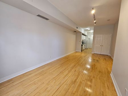 For Lease - 524 Yonge Street Unit# 204, Toronto, Ontario - Photo 3