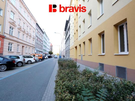 Pronájem bytu 1+kk 29 m2 - Photo 1