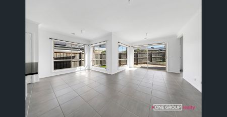 Stylish Living in the Heart of Wollert – Comfort, Convenience & Community - Photo 4