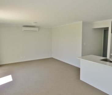 3 Bedroom Family Home - Photo 3