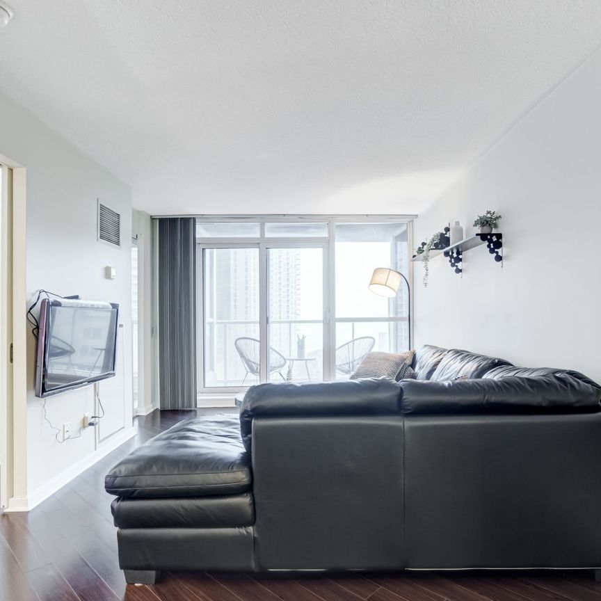 For Lease - 208 Queens Quay Unit# 1204, Toronto, Ontario - Photo 1
