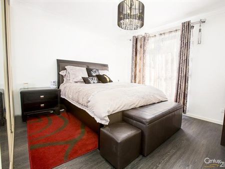 Full Brick Townhouse - Photo 3