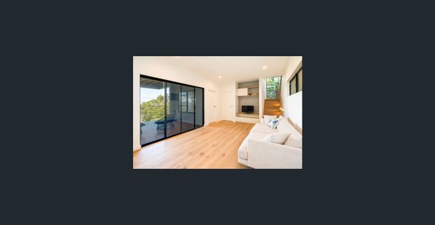 McGrath Mooloolaba proudly present this furnished Buderim home with stunning ocean views from the pool! - Photo 1