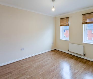 Price £1,600 pcm - Available 21/03/2026 - Unfurnished - Photo 2