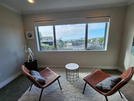 LUXURY 6BR HOME MINUTES TO RED BEACH - Photo 2